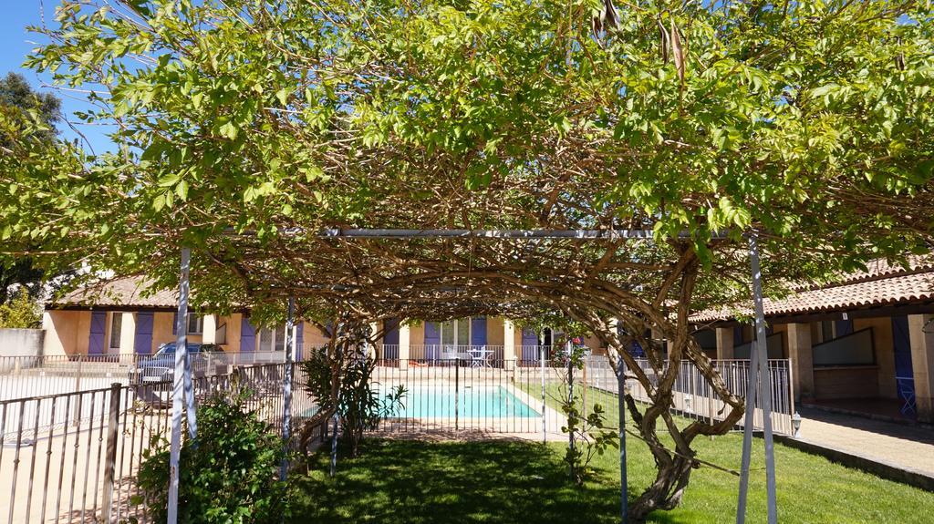 Appartements " Le Clos De La Cerisaie" Castillon-du-Gard Dış mekan fotoğraf