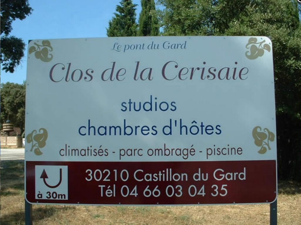 Appartements " Le Clos De La Cerisaie" Castillon-du-Gard Dış mekan fotoğraf