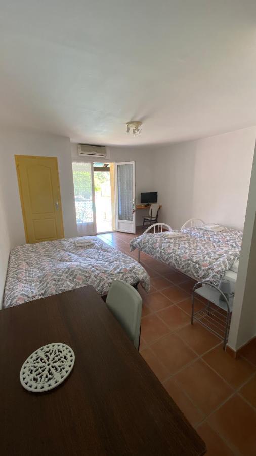 Appartements " Le Clos De La Cerisaie" Castillon-du-Gard Dış mekan fotoğraf