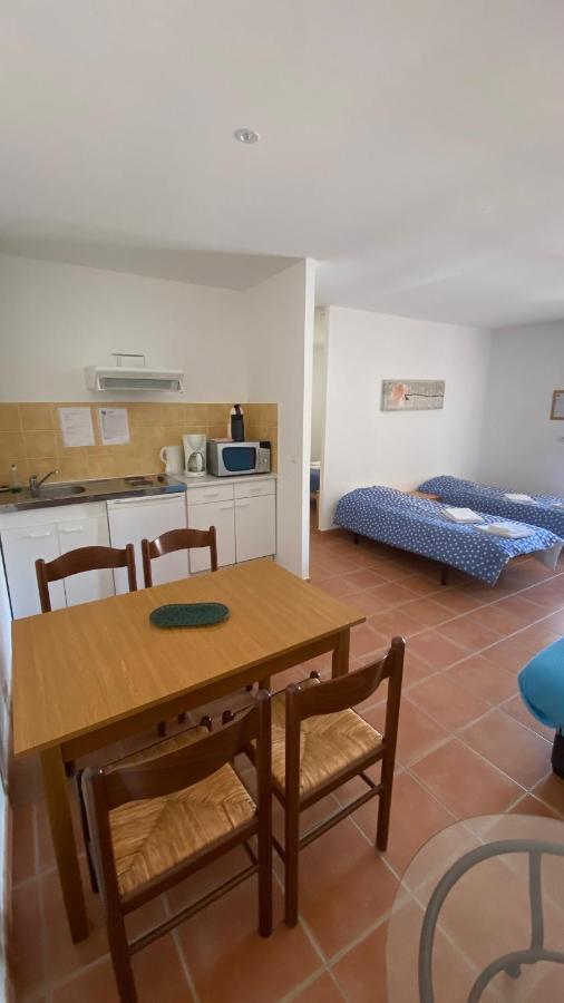 Appartements " Le Clos De La Cerisaie" Castillon-du-Gard Dış mekan fotoğraf